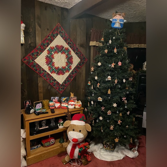 Meet your Posher, Connie - Picture 3 of 5